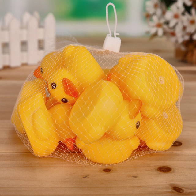 Duckling vocal will call children's toys yellow ducklings