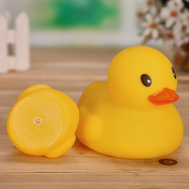 Duckling vocal will call children's toys yellow ducklings